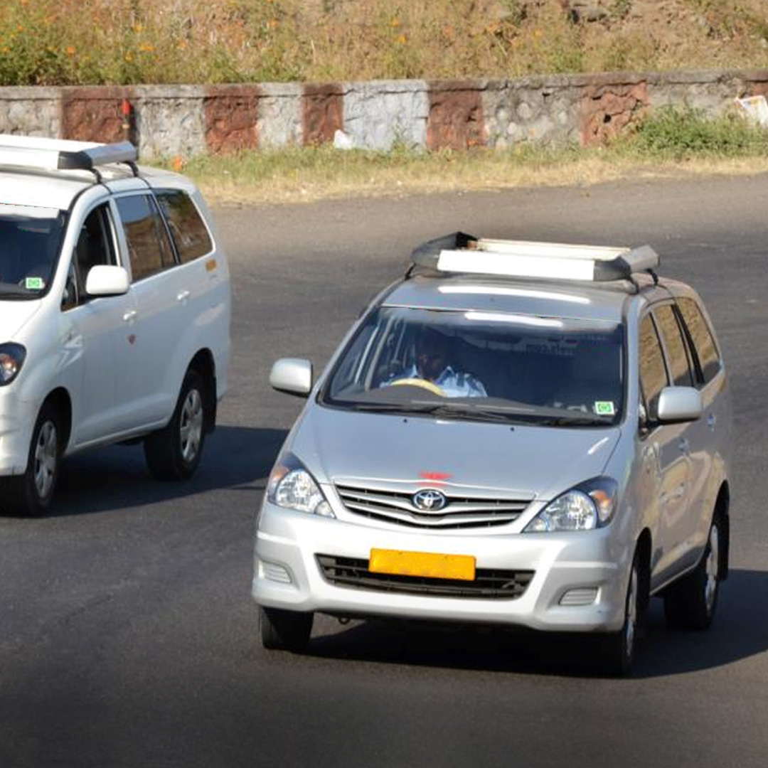 Nashik To Mumbai Airport Cab and Taxi Service 
