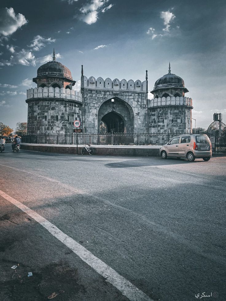 Bhadkal Gate Aurangabad Maharashtra – Historic Gateway and Popular Tourist Landmark in Chhatrapati Sambhajinagar.