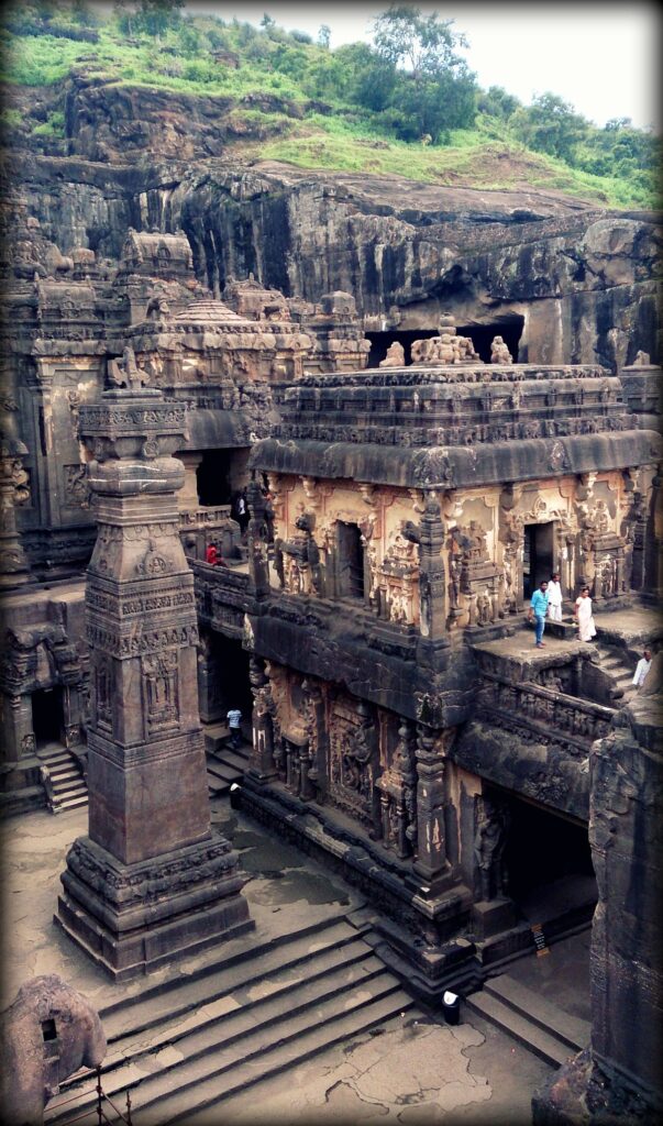 Ellora Caves Aurangabad Maharashtra – Ancient Rock-Cut Caves and Kailasa Temple, Popular UNESCO World Heritage Site Near Chhatrapati Sambhajinagar.