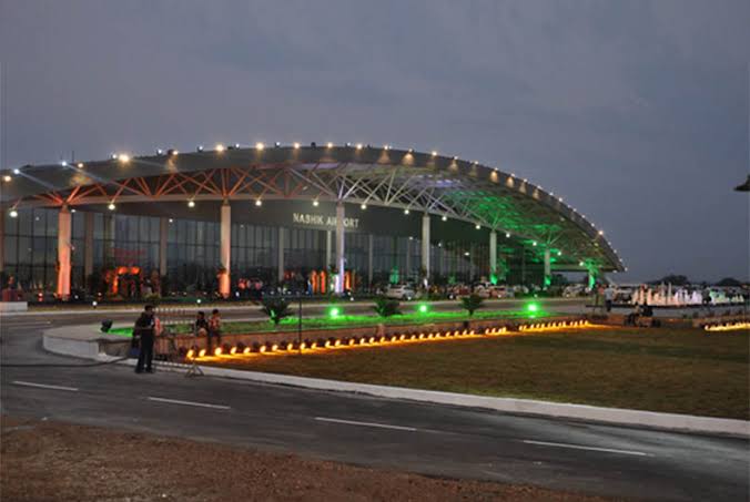 Nashik airport and outstation taxi service with luggage support