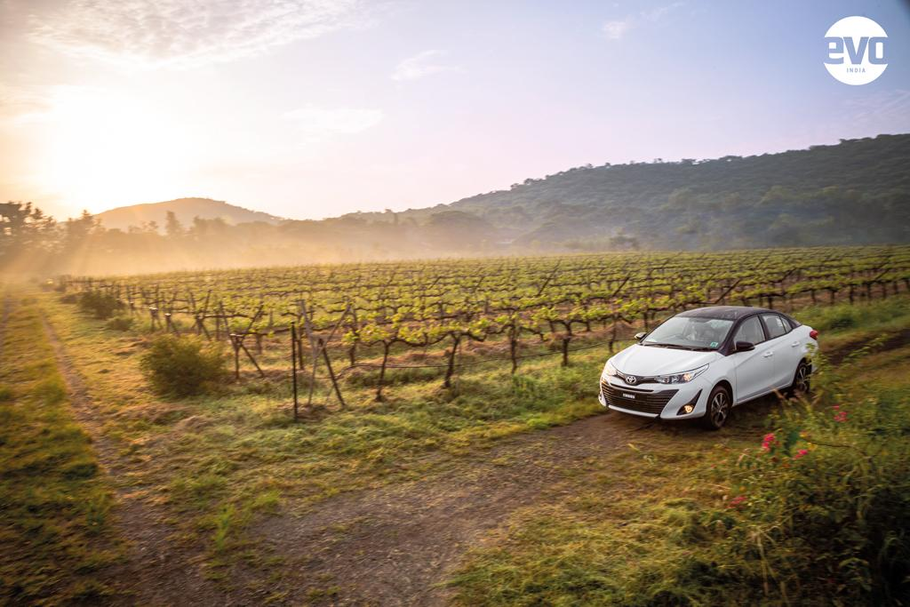 Cab Service Nashik for vineyard tou