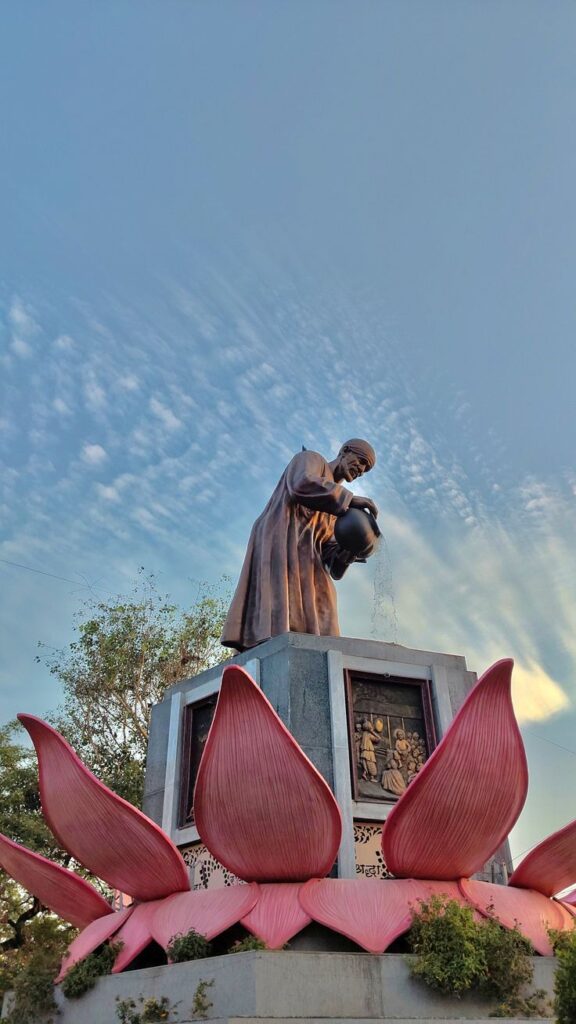 Nashik To Shirdi Cab Service
